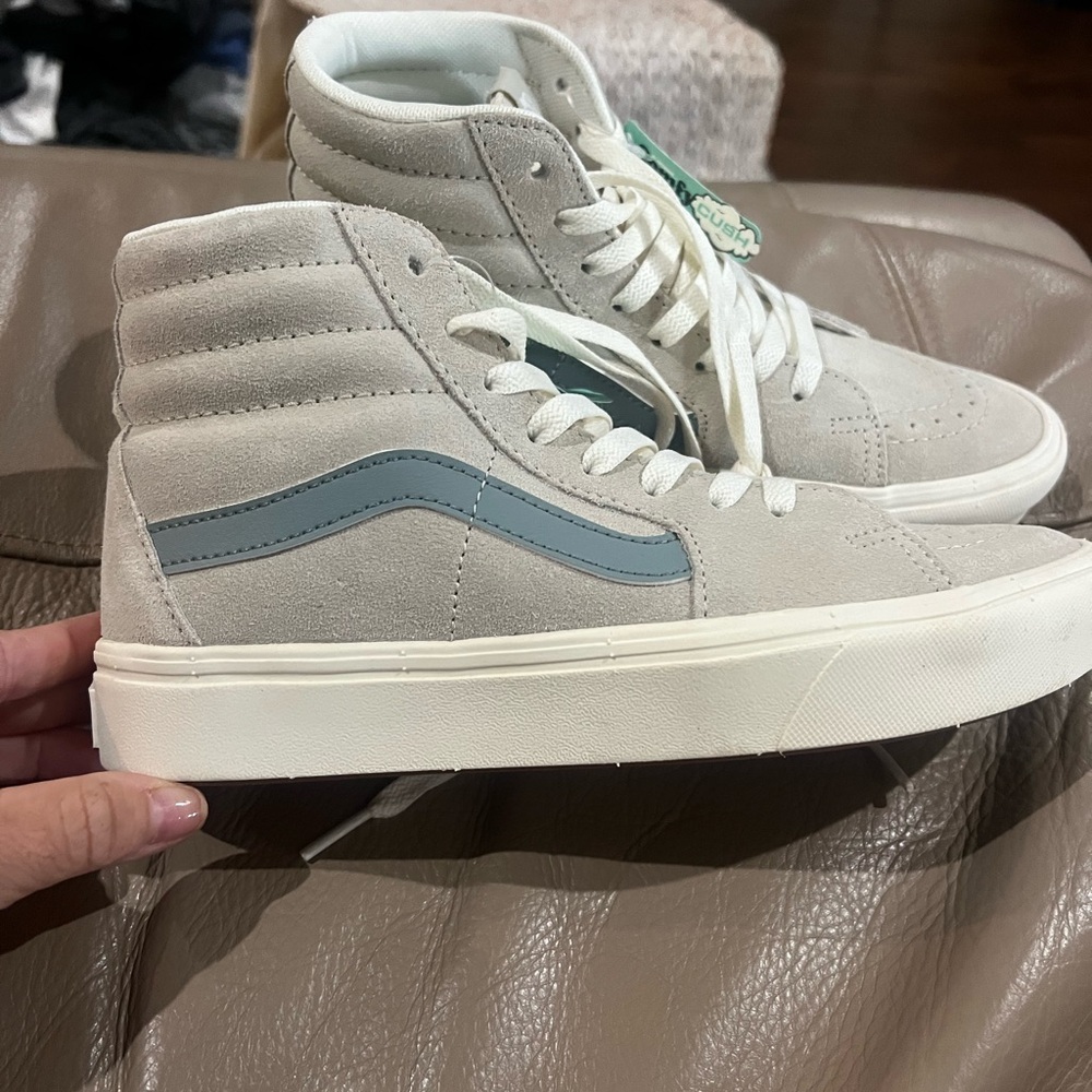NWT vans comfy cush tan high tops. Women’s size 8, men’s size 6.5